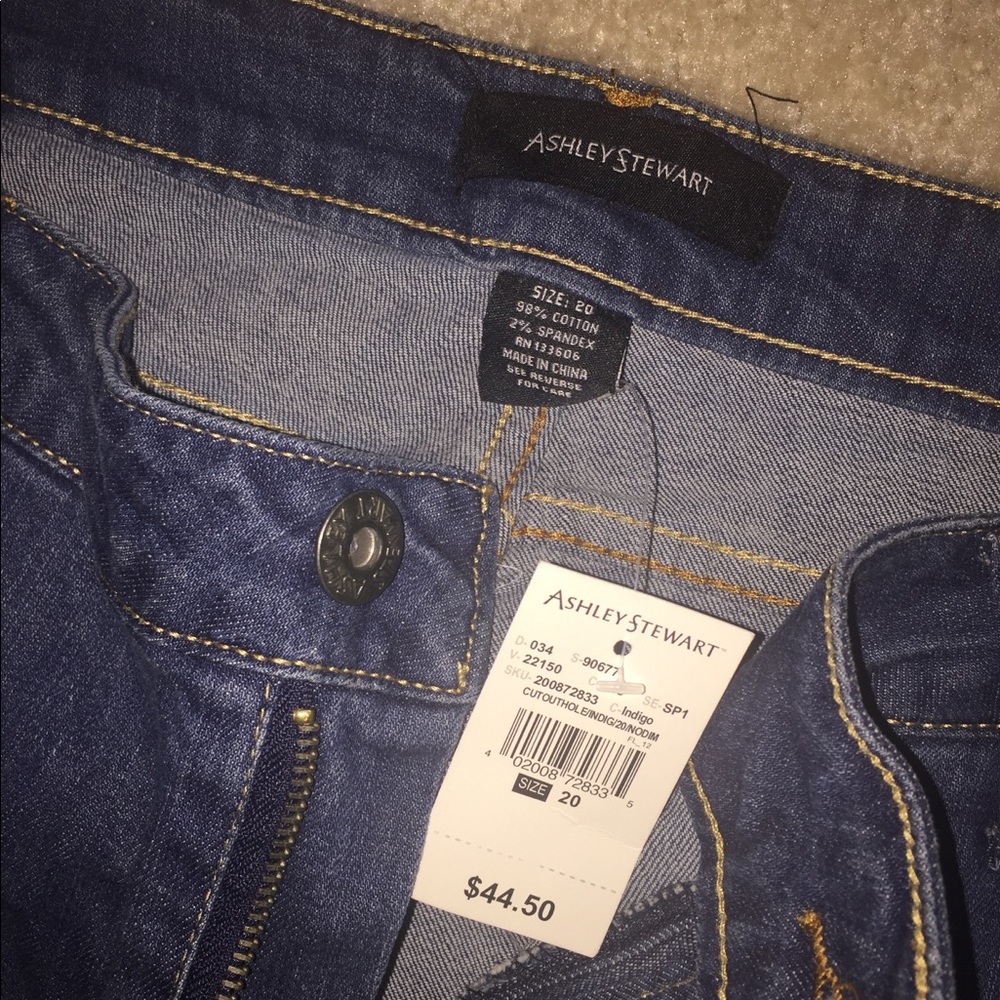 Plus stretch skinny destroyed  jeans